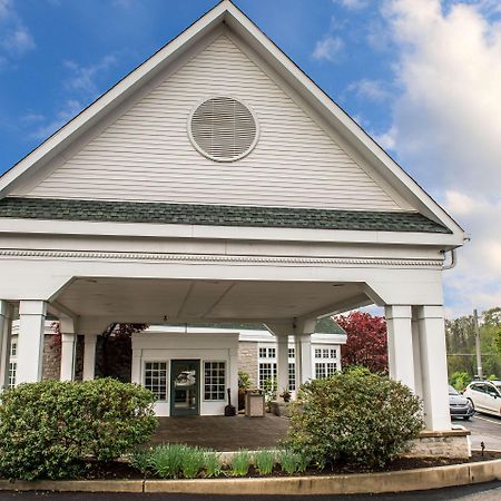 Quality Inn Pittsburgh Airport Oakdale Exterior photo