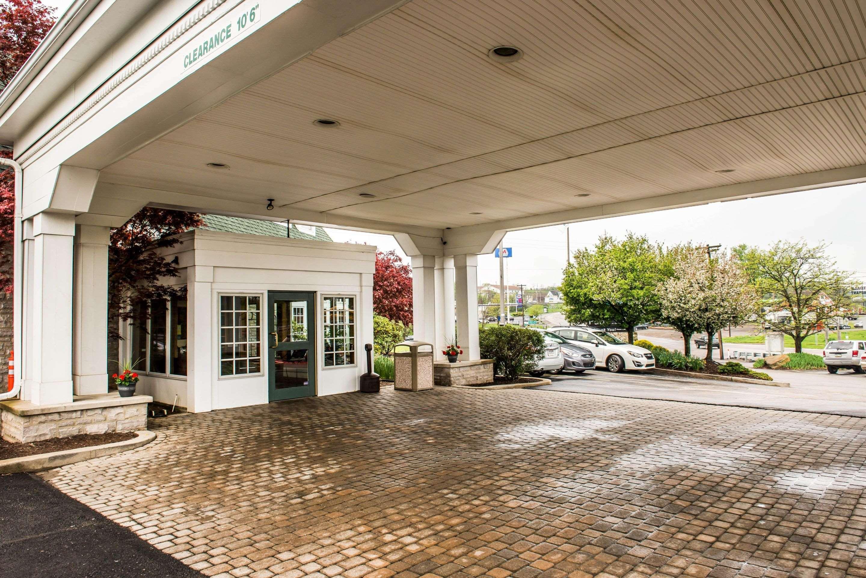 Quality Inn Pittsburgh Airport Oakdale Exterior photo